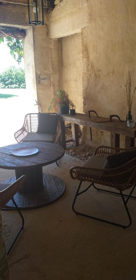 Villa Logis de Bois Roche  à Saint-Bonnet-sur-Gironde Extérieur photo